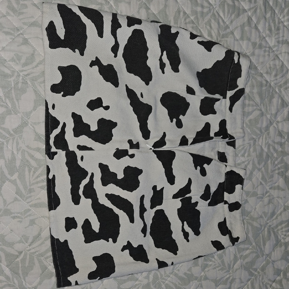 Le Lis Monochrome Patterned Skirt